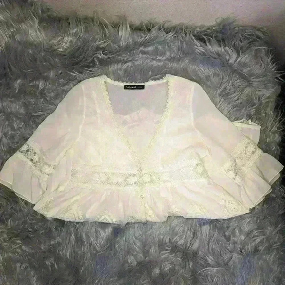 ORIGAMI by Vivian BOHO lite white lace ornate button down V-Neck w/bell sleeves - Picture 8 of 13